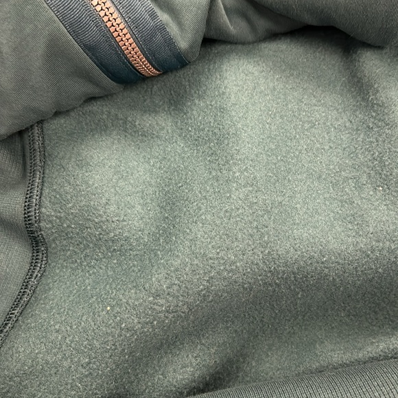 2 Women’s Lululemon Full Zip Scuba - Picture 12 of 12